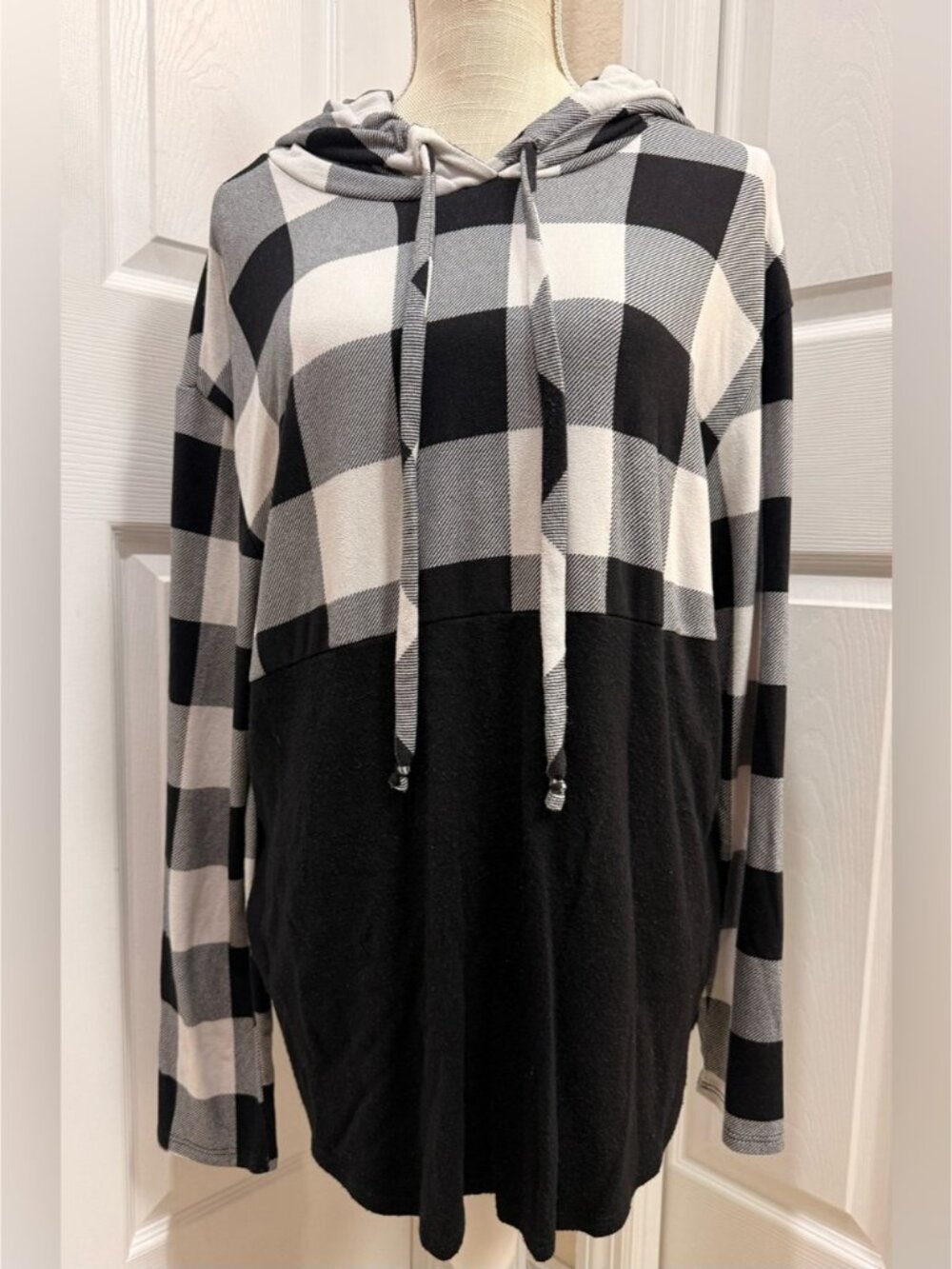 Honeyme Curvy size XL Women's Plaid Hooded Long Sleeve Top